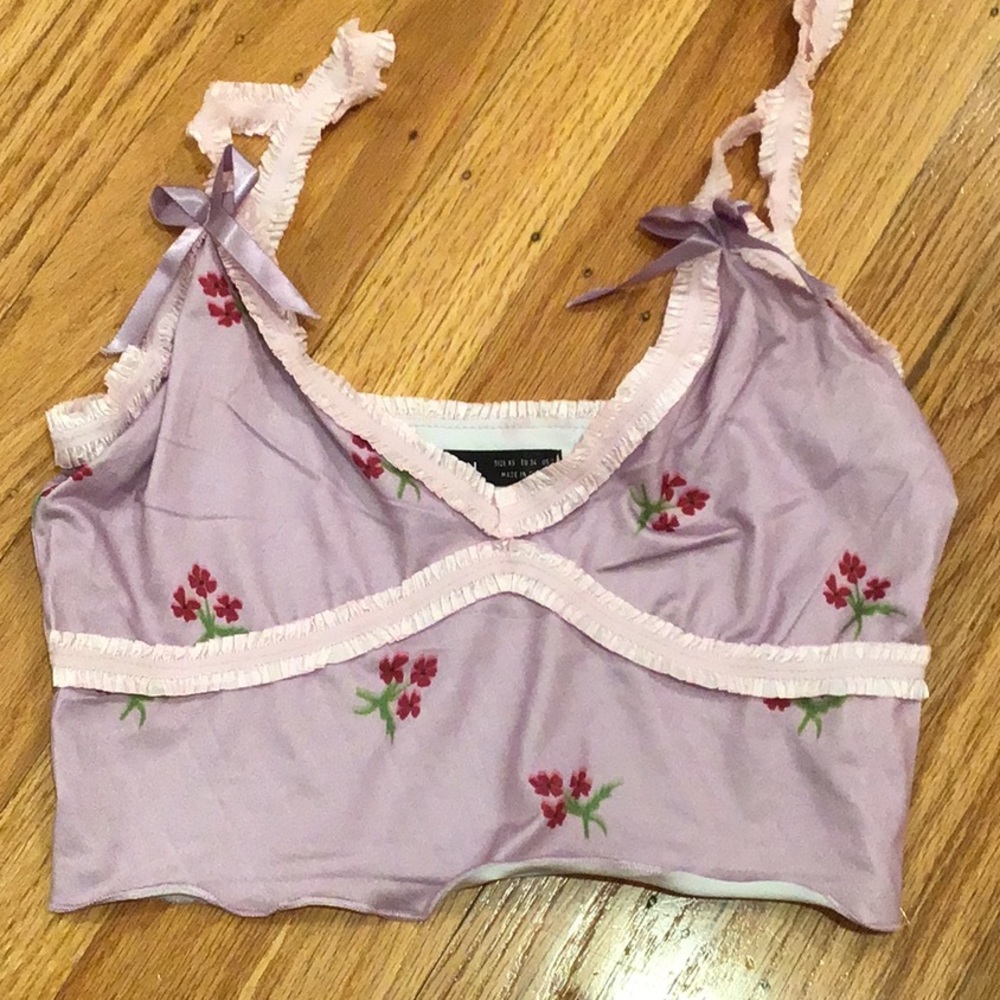 super cute purple cropped y2k top! NO TRADES